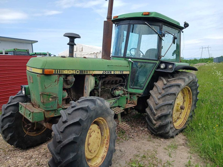 Dezmembrez John Deere 4040