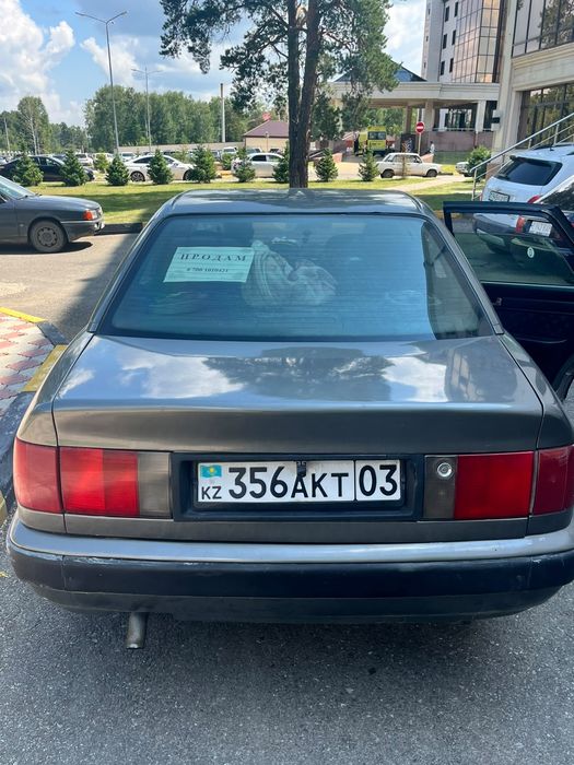 Продам Машина ауди 100