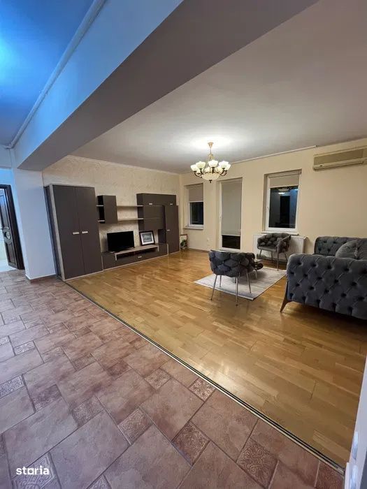 Apartament 3 camere decomandat Strand
