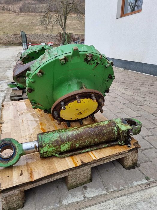 Butuc/transmisie finala combina John Deere 2254, 2256, 2258 HillMaster