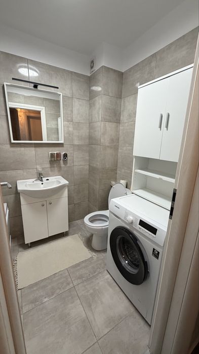 Inchiriez apartament cu 2 camere