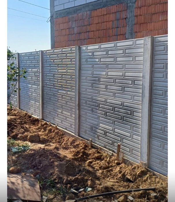 Gard de beton 250 lei lacra plasa de 4 și fier de 6 calitate foarte bu