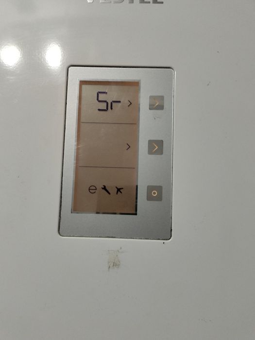 Отдам холодильник  даром