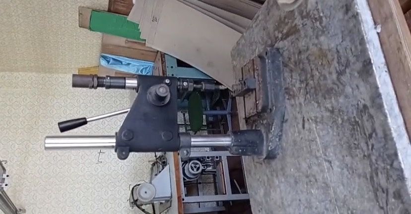 Продам швейную машинку PFAFF