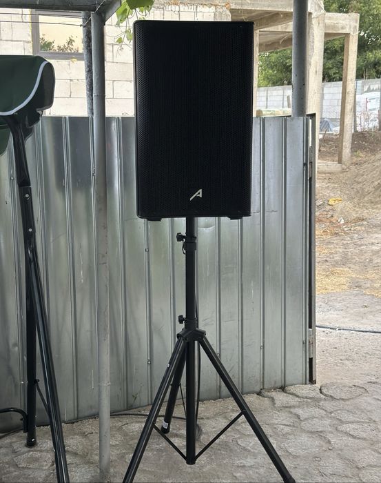 Vând boxe / amplificator / stative / mixer