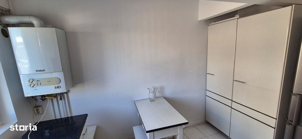 3 camere Romanilor / Bou' Rosu