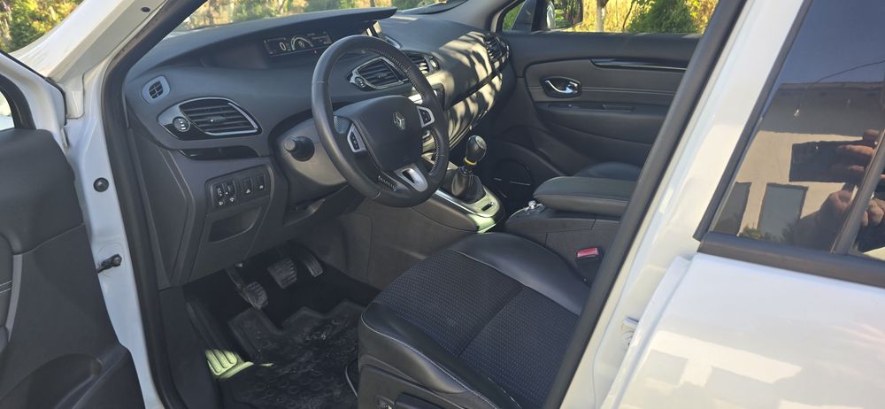 Renault Scenic Bose 2012 1.6 dci 130 cp Rar efectuat