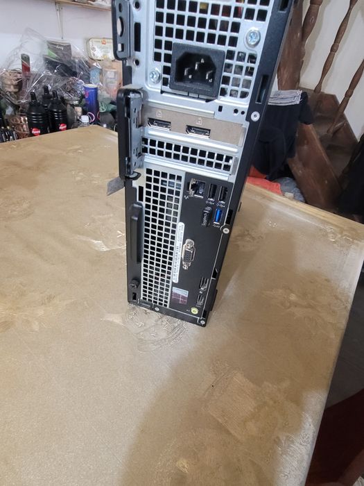 Calculator Dell Optiplex 3040 8GB RAM  SSD 128GB office jocuri filme