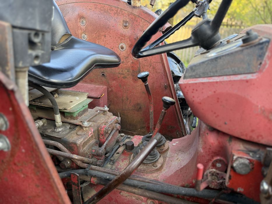 Tractot International 624