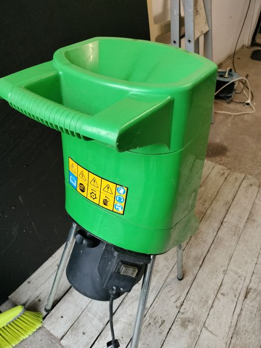 Tocător craci ,crengi Germania