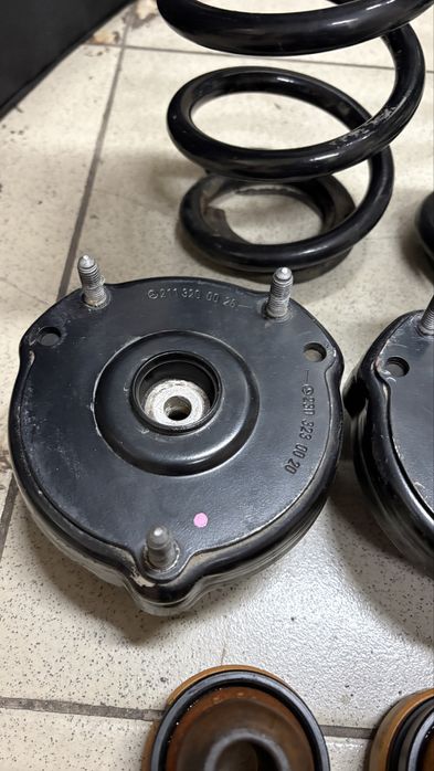 Mercedes w211 передние амортизаторы