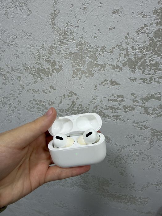 Продам срочно AirPods