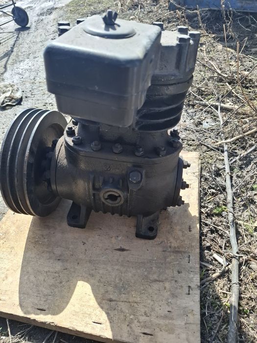 Компрессор бу в хорошем состоянии