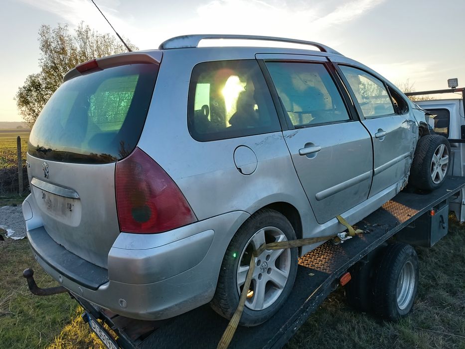 Peugeot 307 1.6 HDi на части