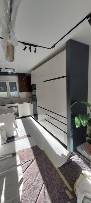 Мебели по поръчка