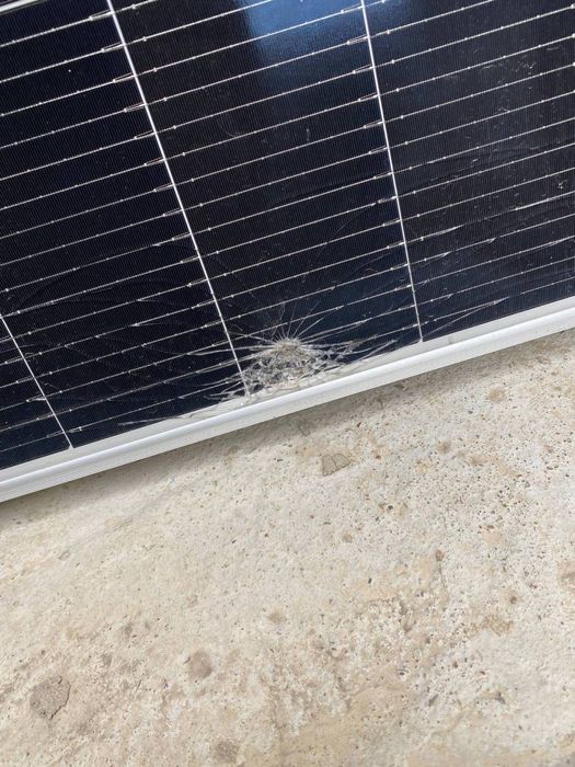 1 шт ja solar 590вт - в мультиметре показывает 51А