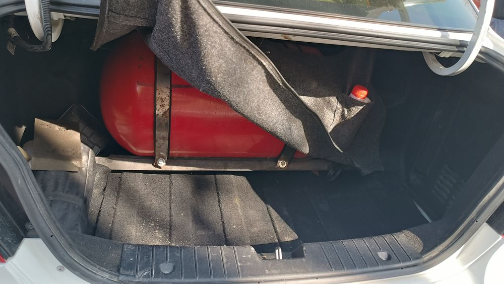 Nexia3 avtomat яхши холатда