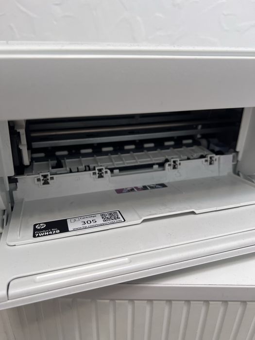 Принтер HP Deskjet 2320