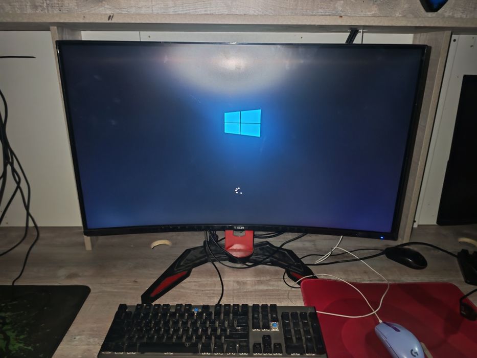 Продам мониторы 32" 165 герц, 2К