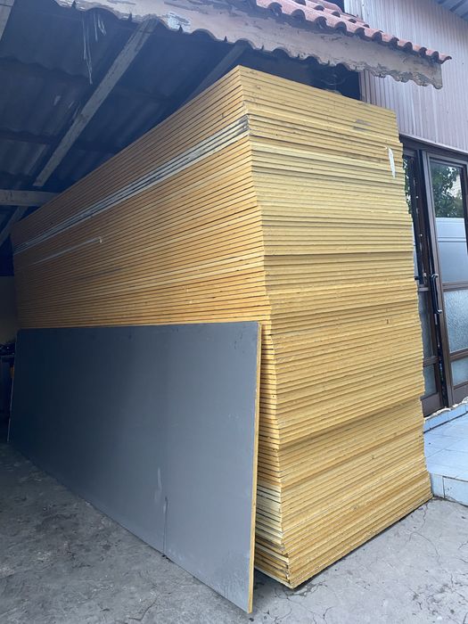 De vânzarecpanouri de izolat 4 m lungime