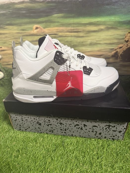 Jordan 4 White Cement