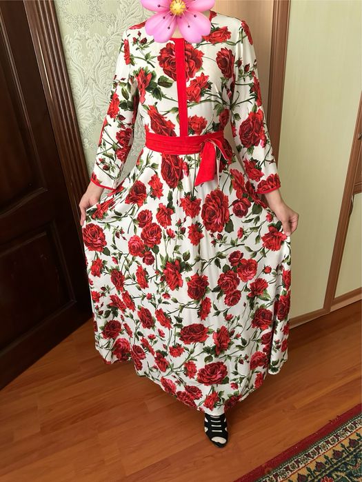 Harir qol mehnati bilan tikilgan koylak