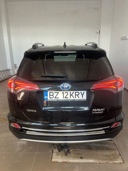 Vand Toyota Rav 4 hybrid an fab 2016