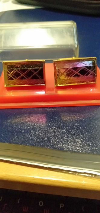 Продам запонки мужские