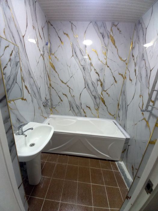 Yunusobot 10kvartalda 5xonali uy sotiladi. 92000 kelishimiz Uy nomimda