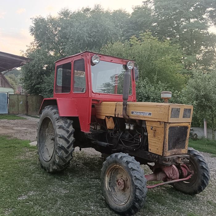Vând tractor universal 651
