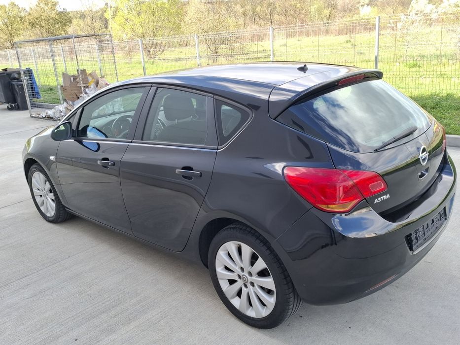 OPEL Astra 2010 — imagine 8