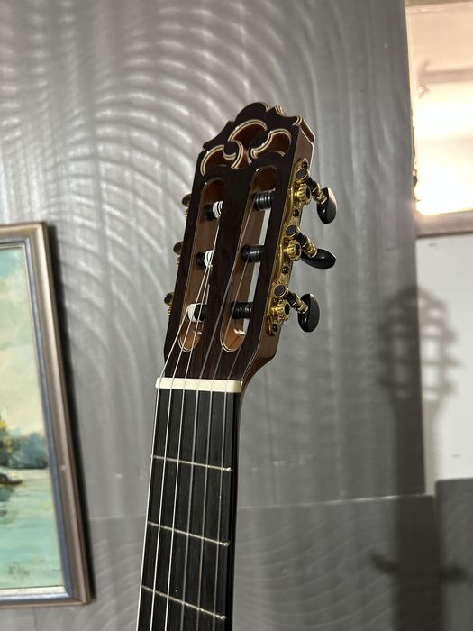 Класически китари HORA