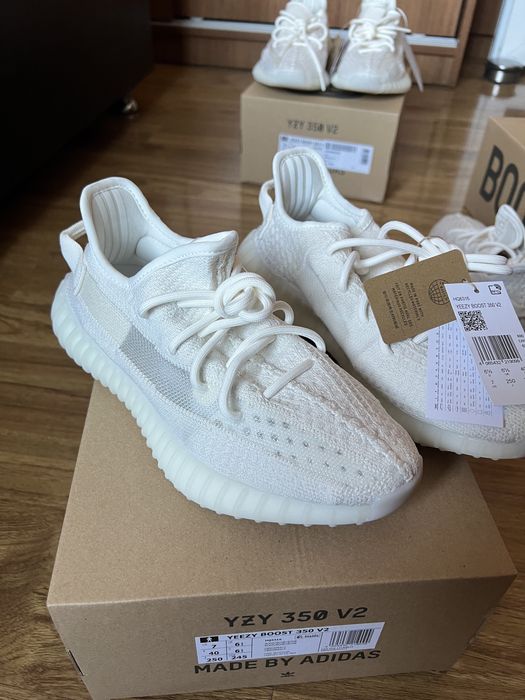 Yeezy 350 Bone Noi
