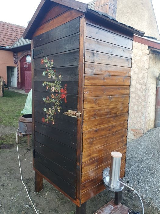 Vand afumatoare traditionala cu generator de fum