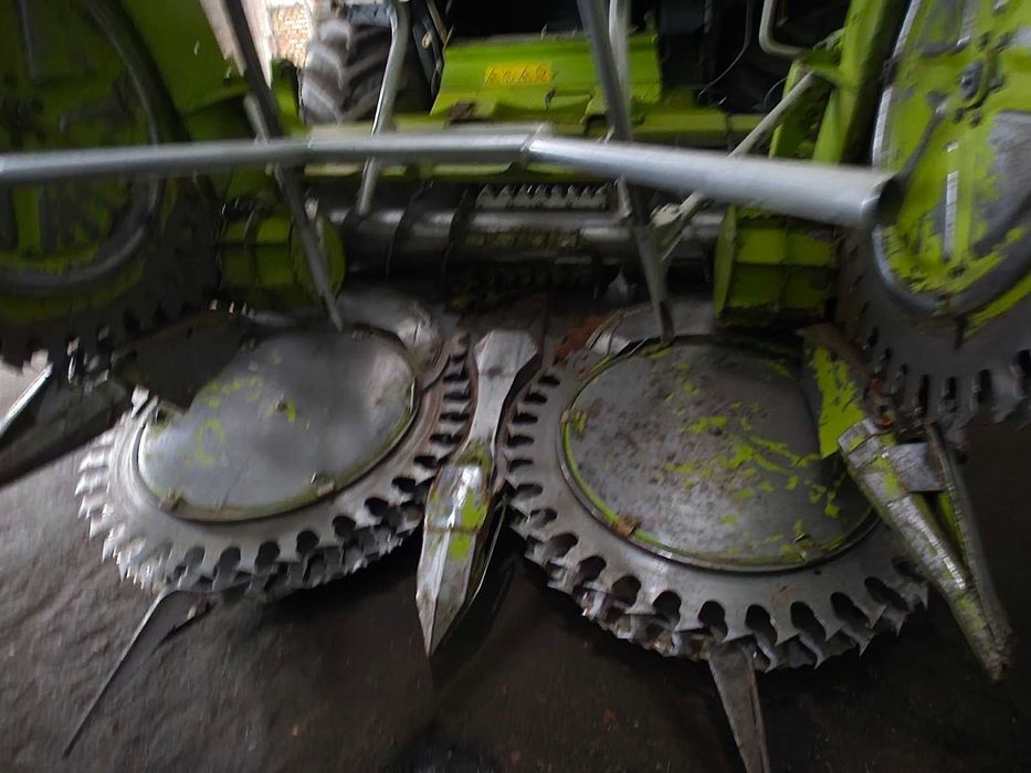 2001 va 2005 yil Claas Jaguar 870 kombaynlari Ukraina'dan