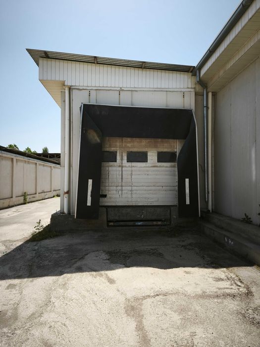 Yu  Продаётся холодильный комплекс 34сотки в Янгиюльском районе, торг