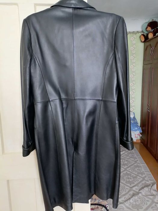 Плащ кожаный женский