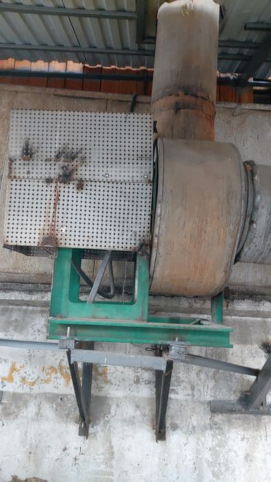 Продается дымосос с электродвигателем 5.5 квт.