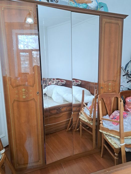 Спальный гарнитур срочно и дешево