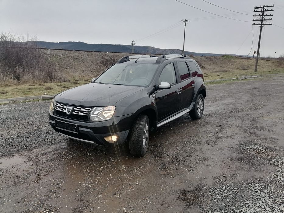Vând Dacia Duster