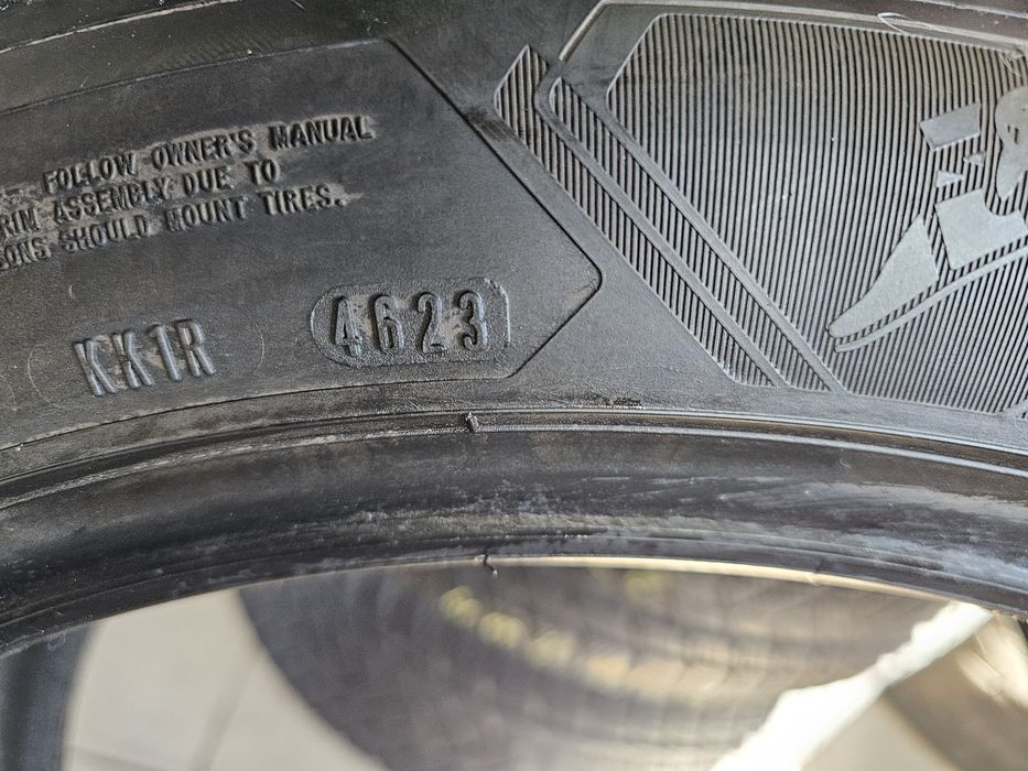 255/45R19 Goodyear DOT 2023