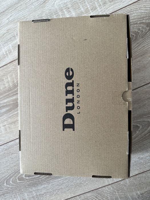 Vand sandale elegante