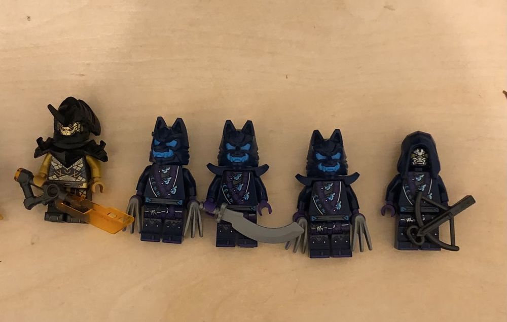 Оригинальные минифигурки LEGO Ninjago с аксессуарами