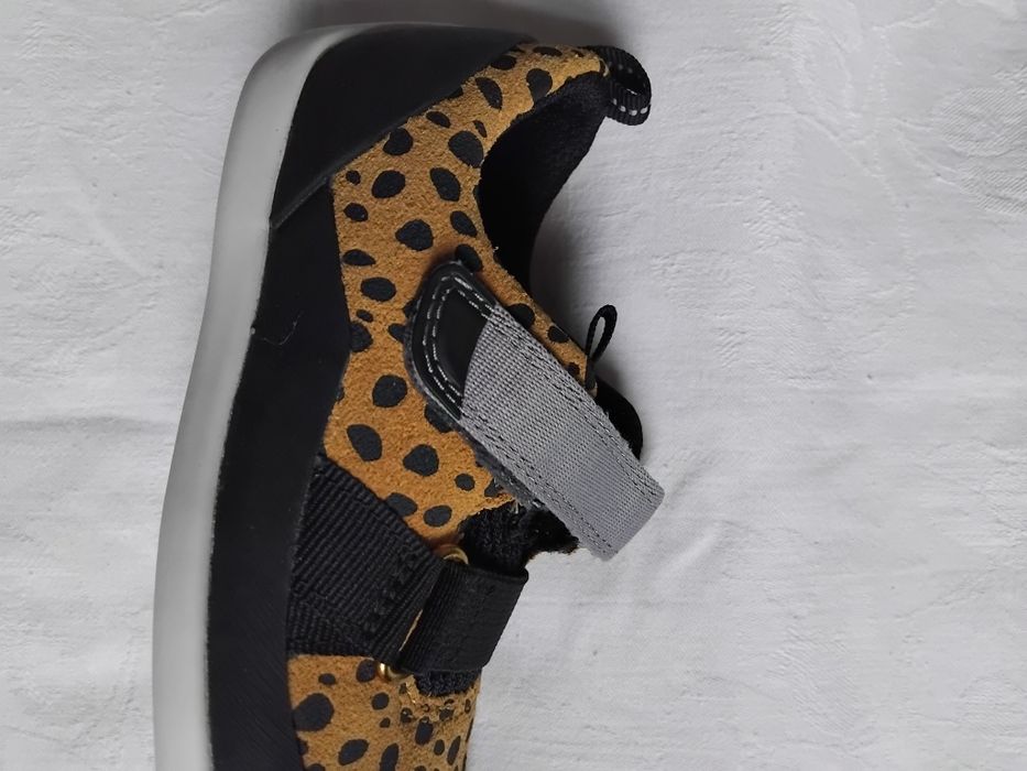 Нови детски обувки CLARKS