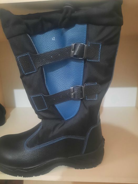 Зимний сапог   .. 42 рр