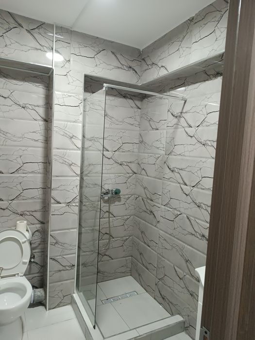 Inchiriez apartament 2 camere bloc nou cu loc de parcare propriu