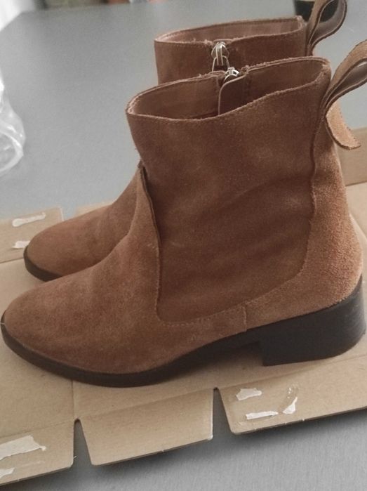 Papuci Zara 37 piele naturală întoarsă