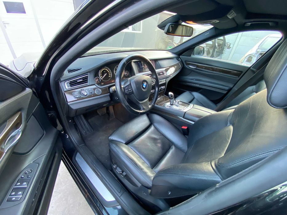 Dezmembrez BMW seria 7 F01 730d N57 245cp 2011 de Europa
