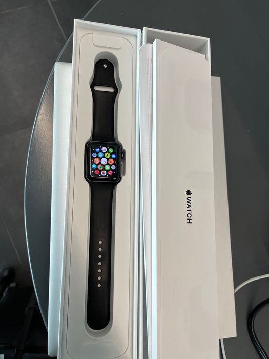 Apple Watch series 3 42 mm Отличен