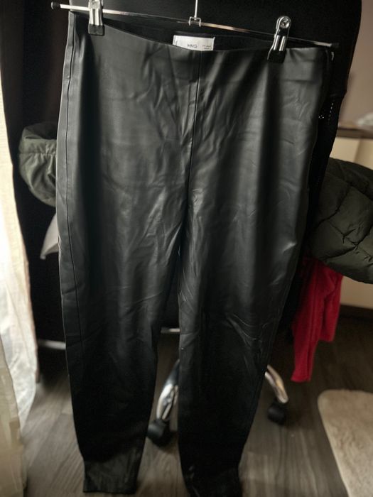 Кожен панталон Mango